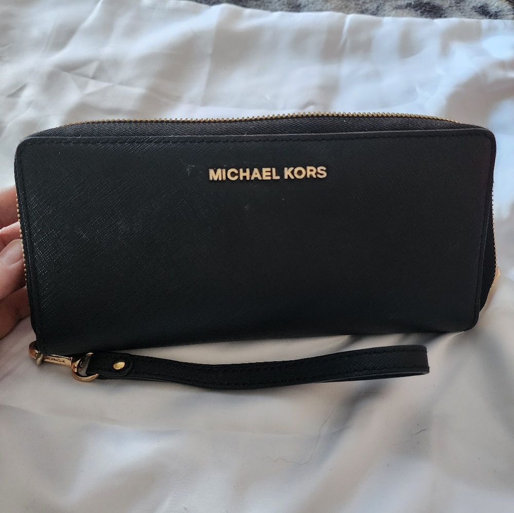 Michael Kors wallet